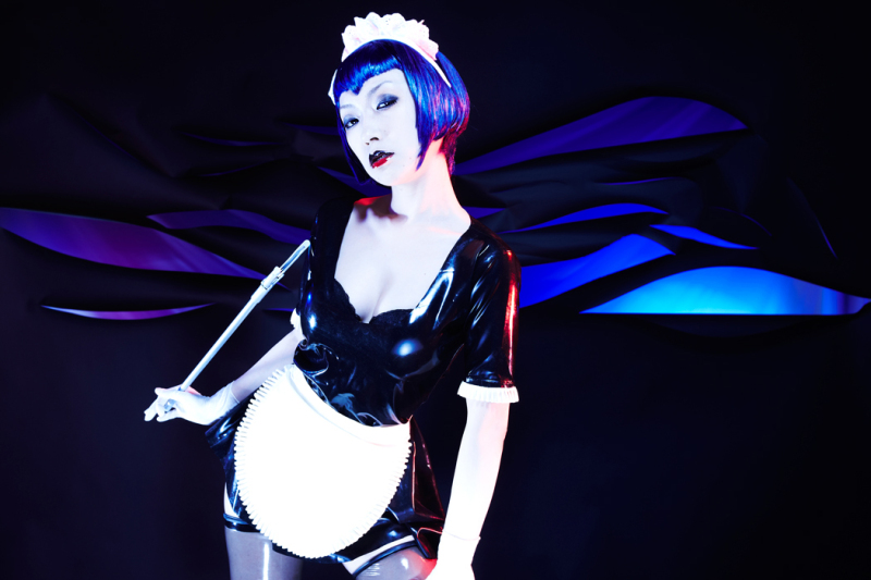 Illustration for article titled Controversial Game Brought to Life With Tight Rubber, a Nice Lady and Fake Blood